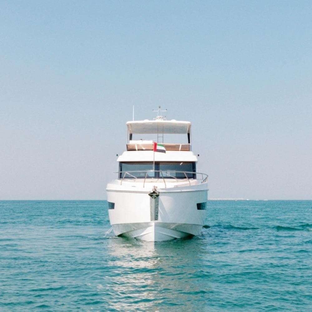 Renu 62ft yacht exterior design