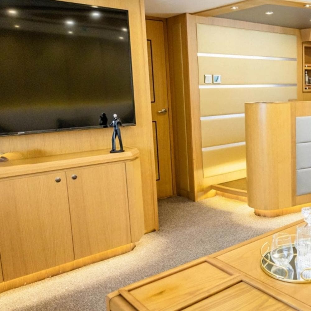 Astra 76ft Yacht