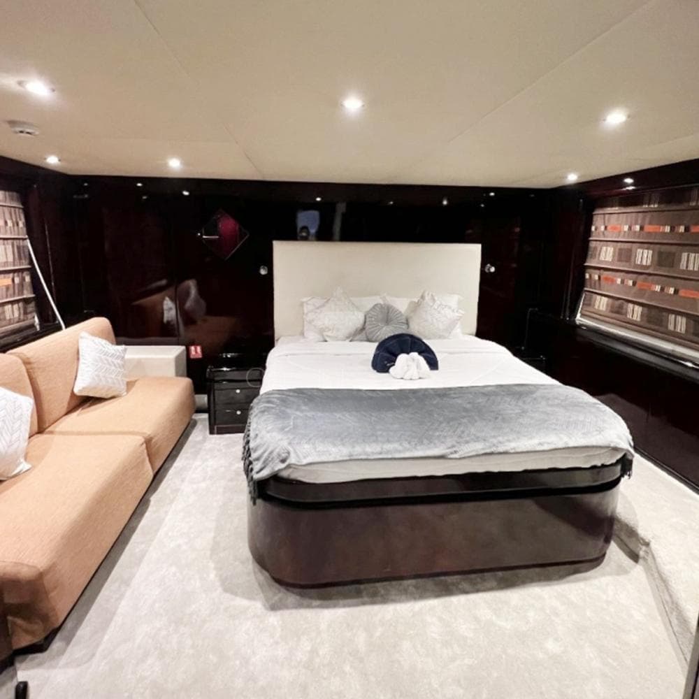 Tisck 75 Ft Yacht