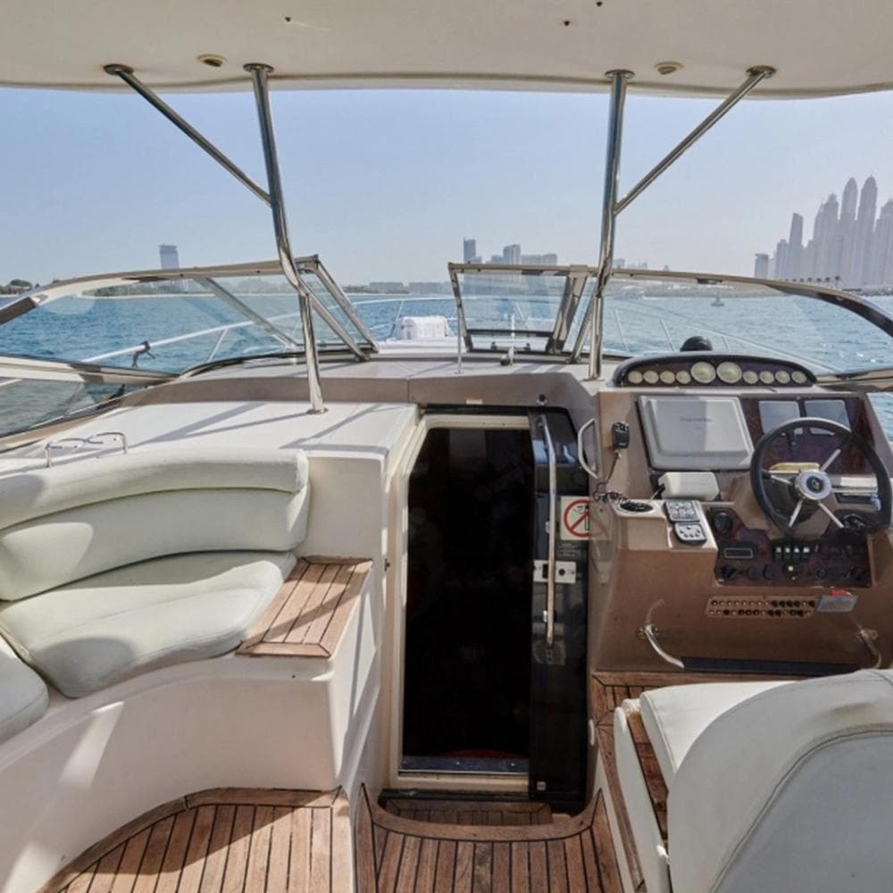 Majesty - 45ft Yacht