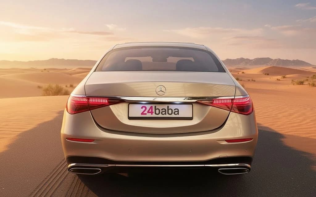Mercedes S500 2024 Silver rear view showing taillights
