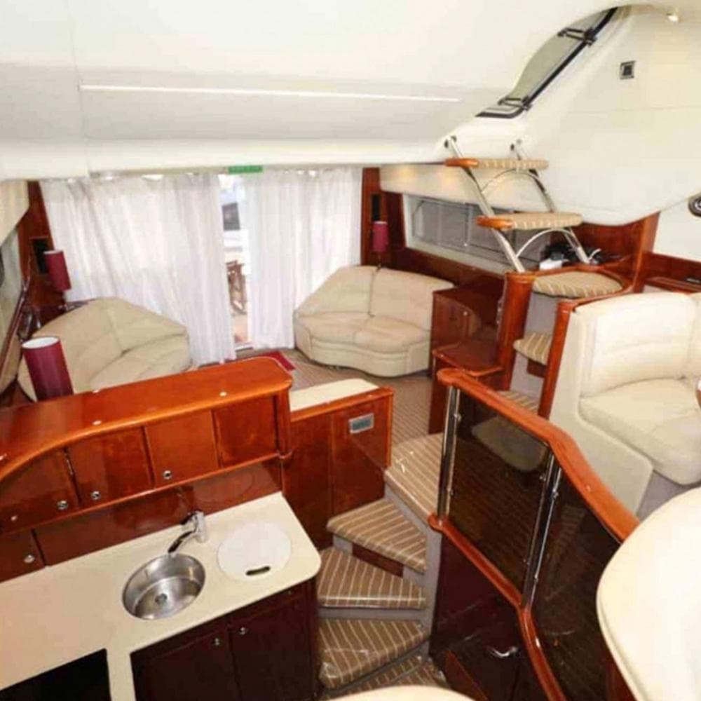 60 Ft Luxury Yacht