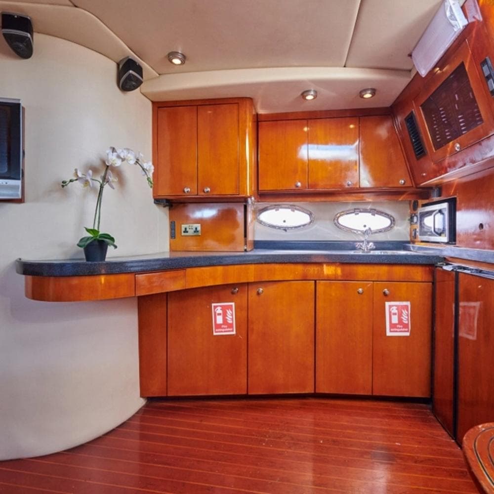 Majesty - 45ft Yacht