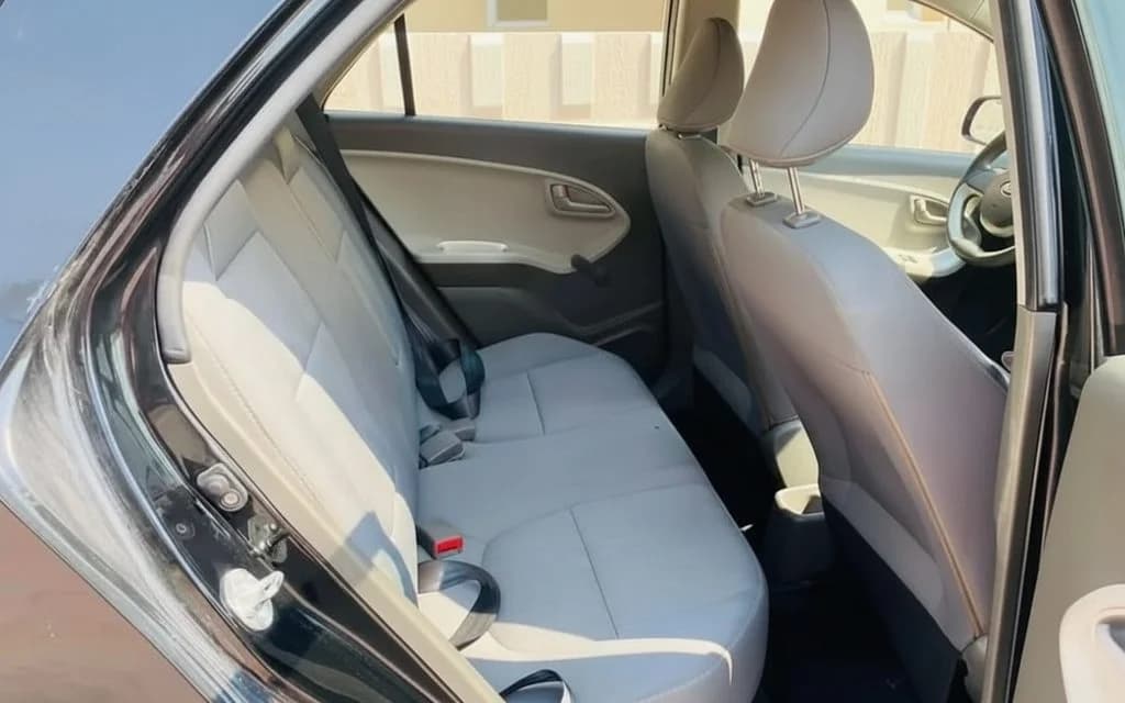Kia Picanto 2022 leather seats and cabin