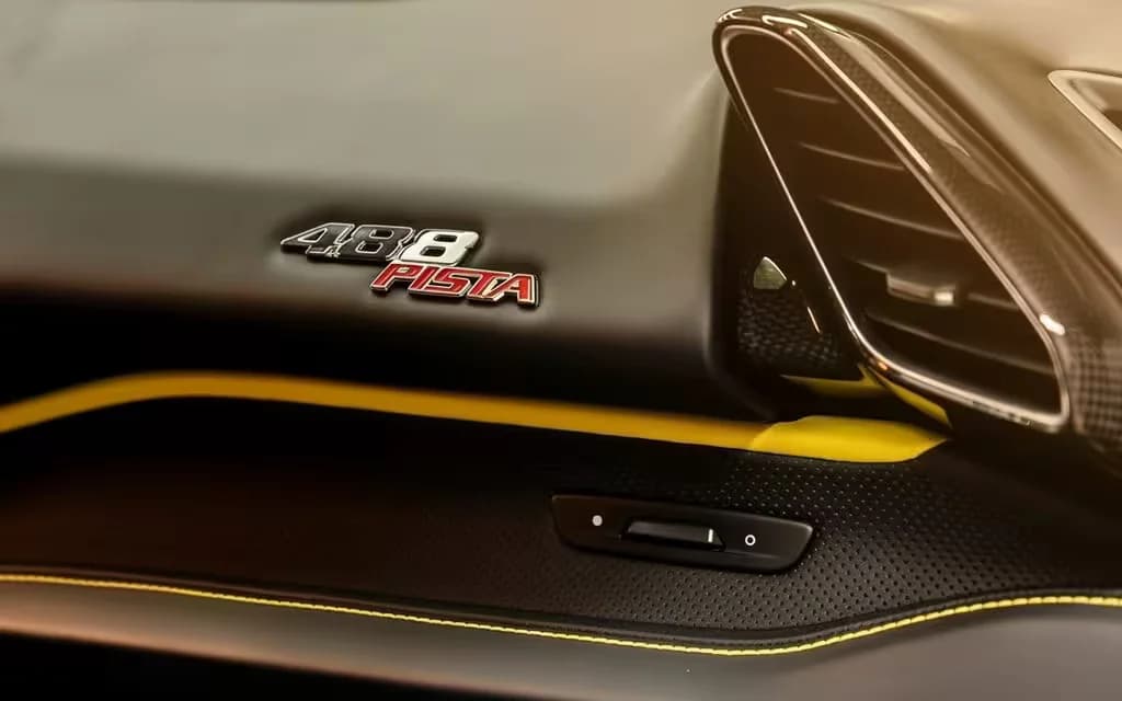 Ferrari 488 05