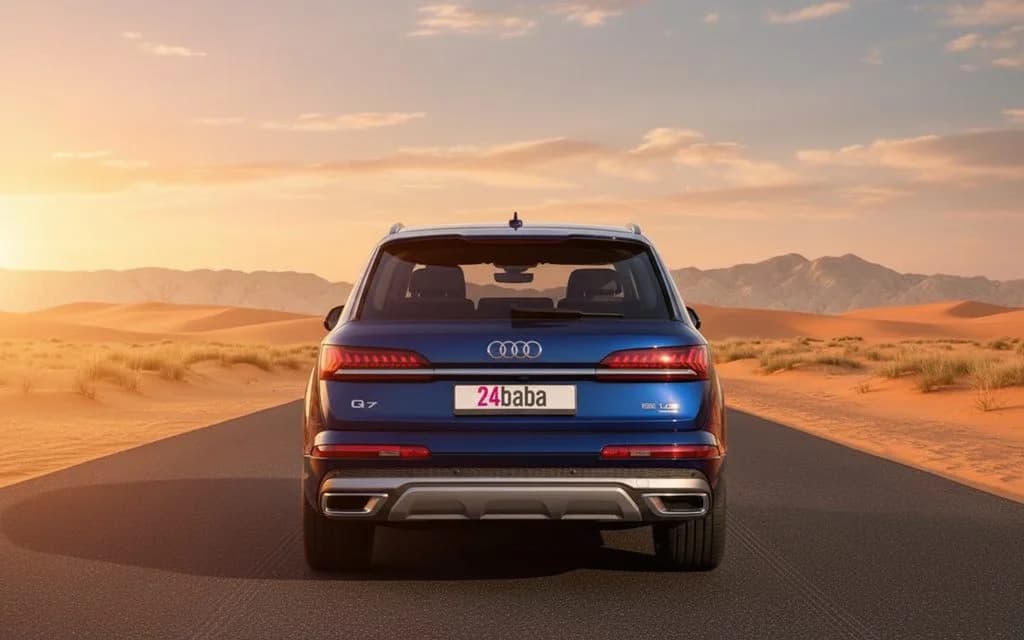 Audi Q7 2021 leather seats and cabin – rental in Dubai