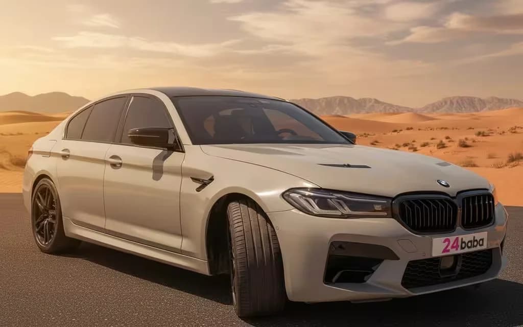 Bmw M5 2022 Grey front view with headlights – rental in Dubai