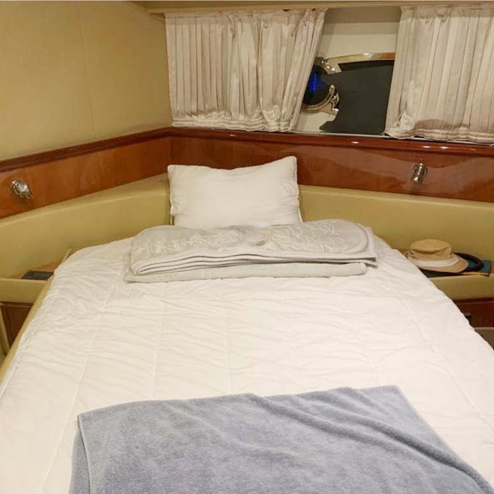 Ferretti 65ft Yacht