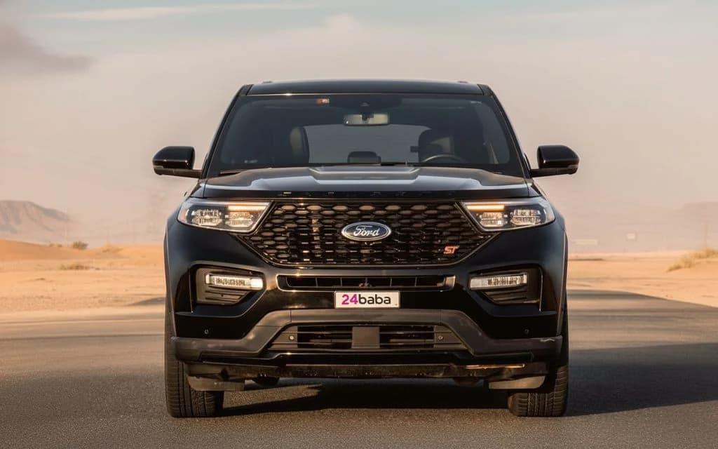 Ford Explorer 2021 Black front view with headlights