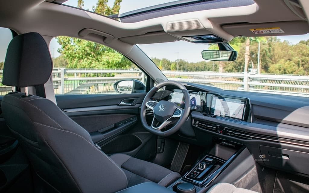 Volkswagen Golf 2024