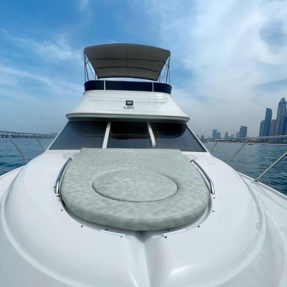 48 Feet Majesty