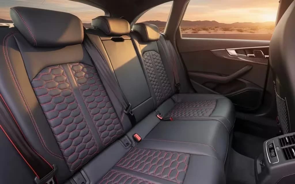 Audi Rs4 2025 leather seats and cabin – rental in Dubai