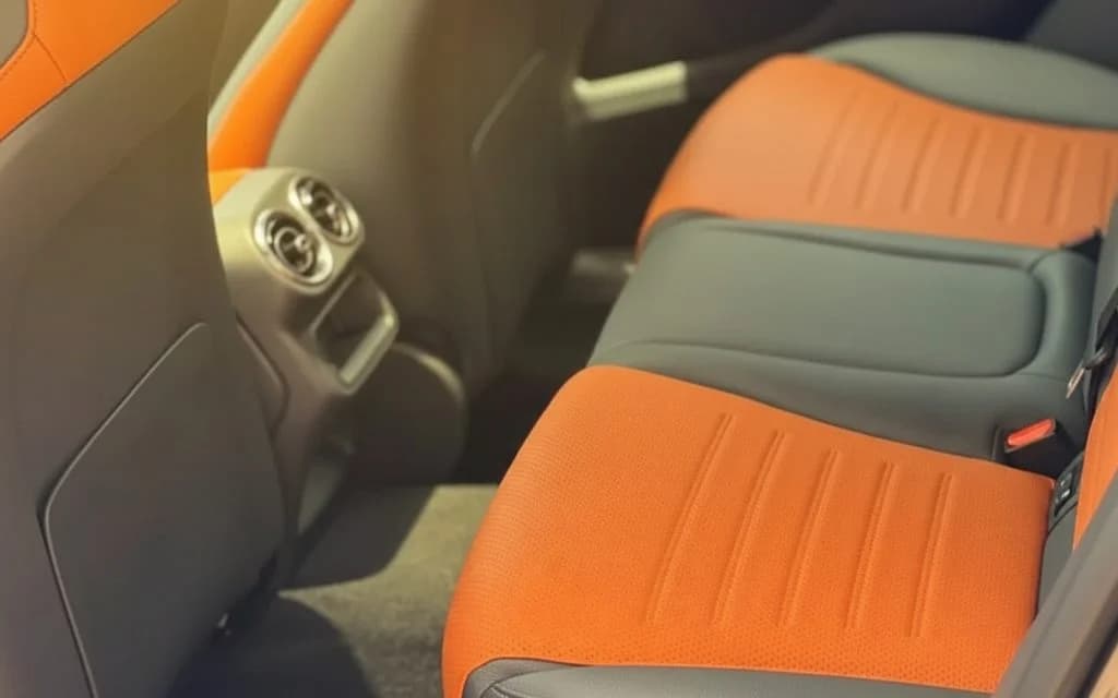 Mercedes Glc200 2025 leather seats and cabin