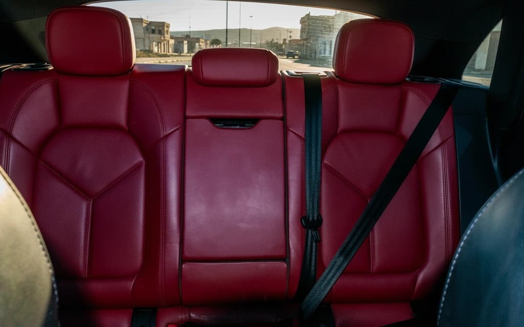 Porsche Macan S 2024