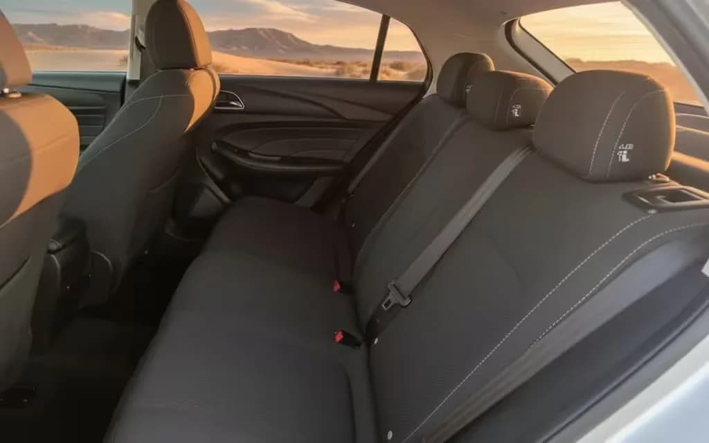 Mg 5 2022 leather seats and cabin – rental in Dubai