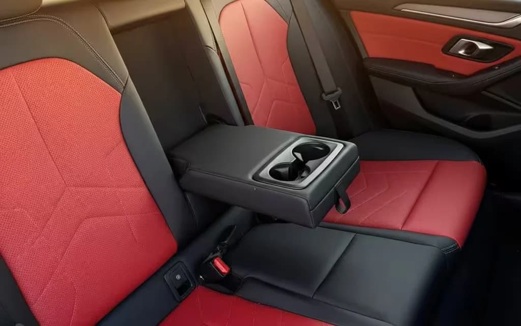 Bmw X1 2024 interior view showing trim – rental in Dubai