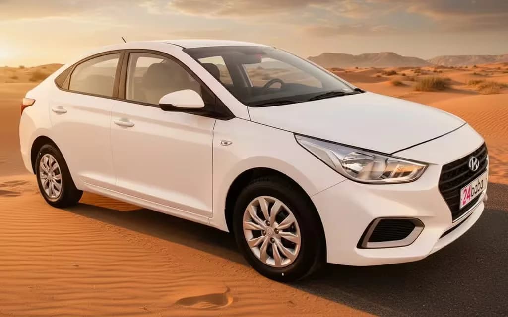 Hyundai Accent 2020 White front view with headlights