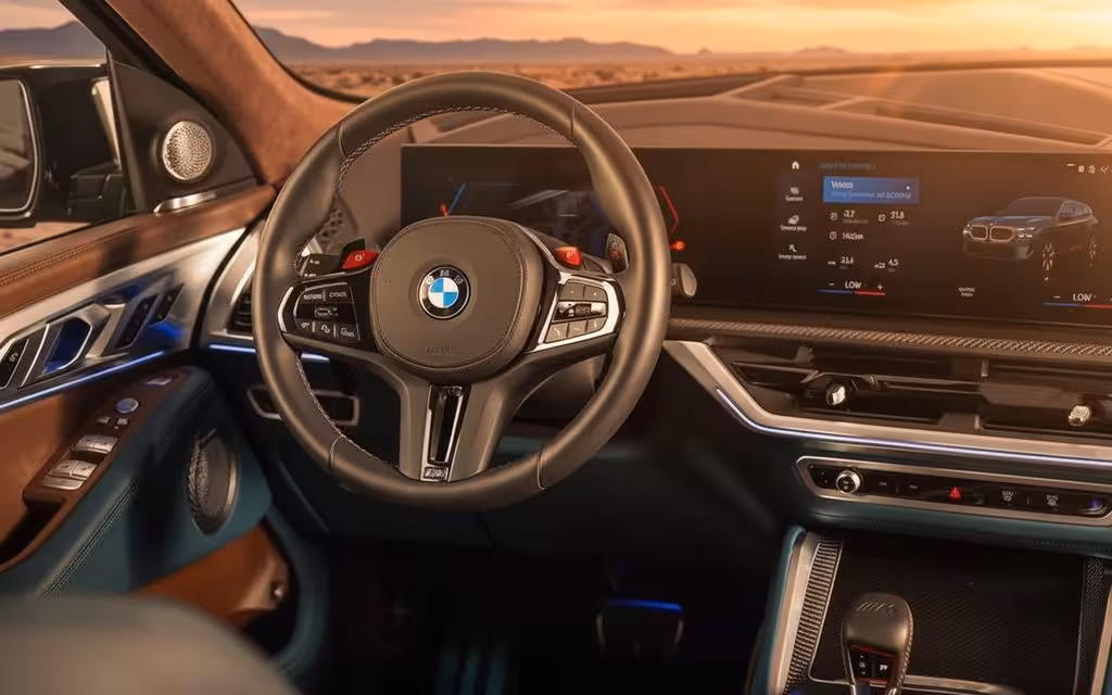 Bmw Xm 2024 dashboard and infotainment – rental in Dubai