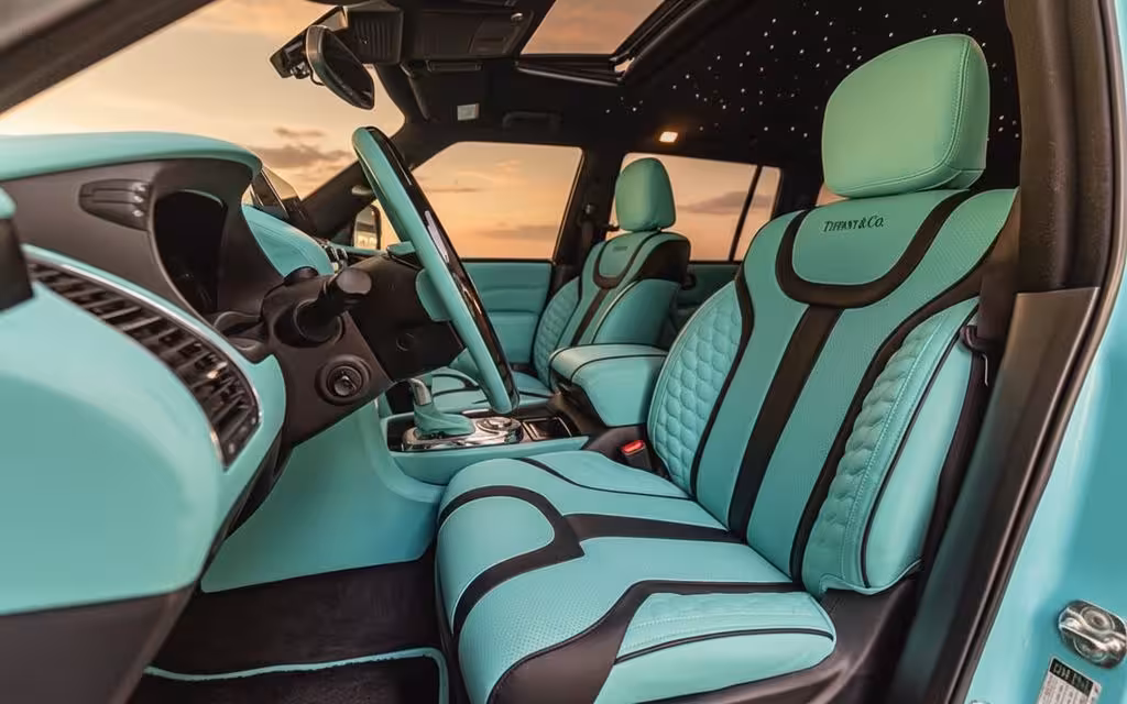 Nissan Patrol 2020 leather seats and cabin – rental in Dubai