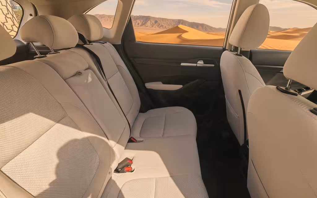 Kia Seltos 2025 leather seats and cabin – rental in Dubai
