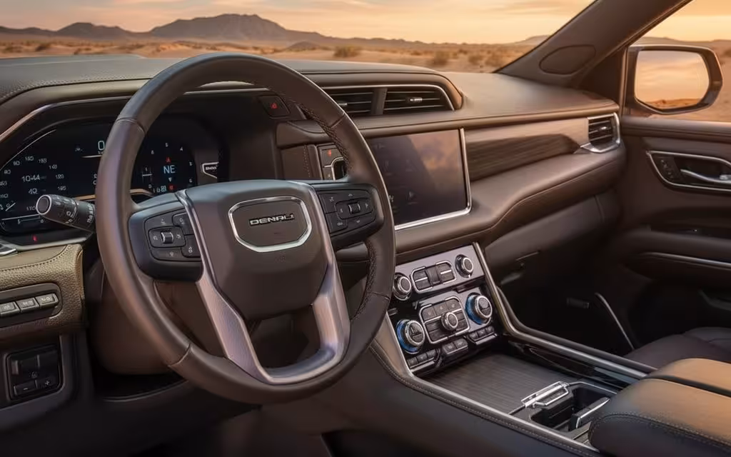 Gmc Yukon 2023 dashboard and infotainment – rental in Dubai