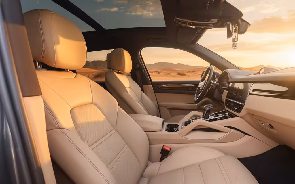 Porsche Cayenne 2024 leather seats and cabin – rental in Dubai