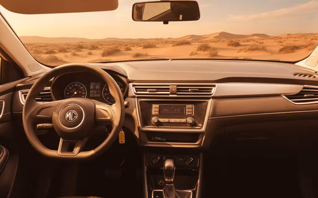 Mg 5 2023 interior view showing trim – rental in Dubai