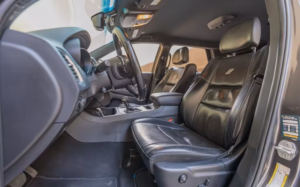 Dodge Durango 2025 leather seats and cabin – rental in Dubai