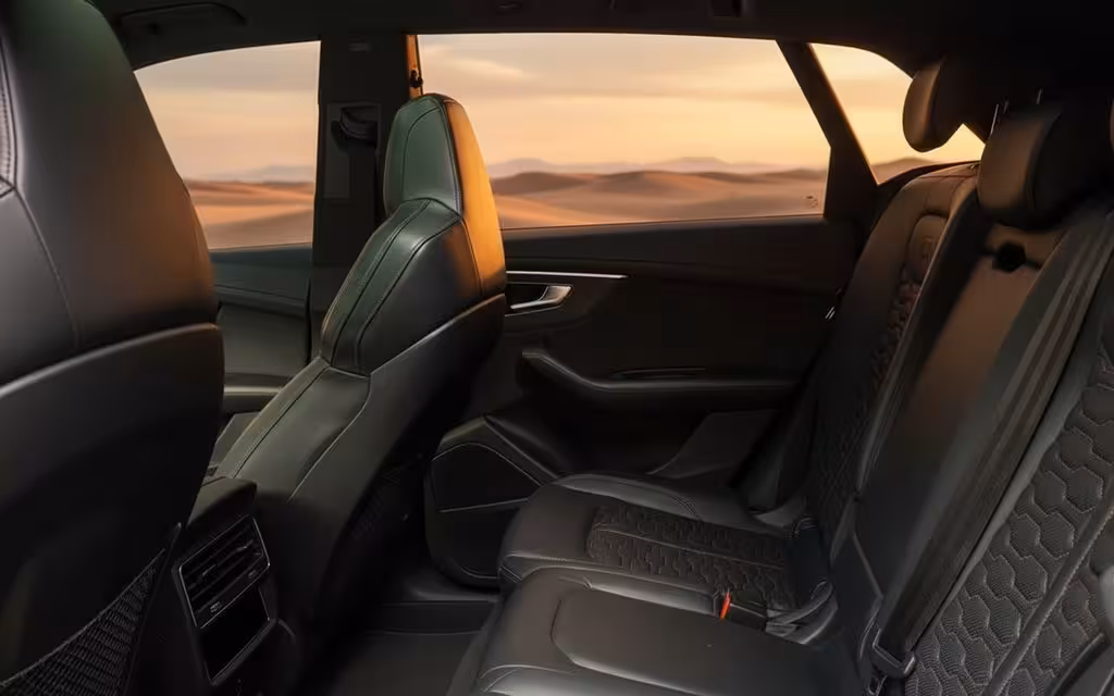 Audi RsQ8 2022 leather seats and cabin – rental in Dubai