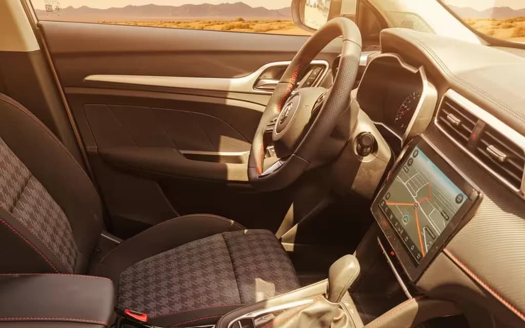 Mg Zs 2023 interior view showing trim – rental in Dubai