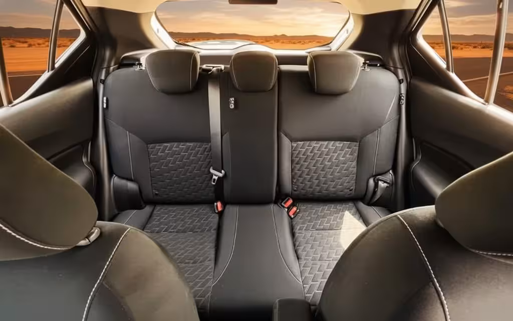 Nissan Kicks 2021 leather seats and cabin – rental in Dubai
