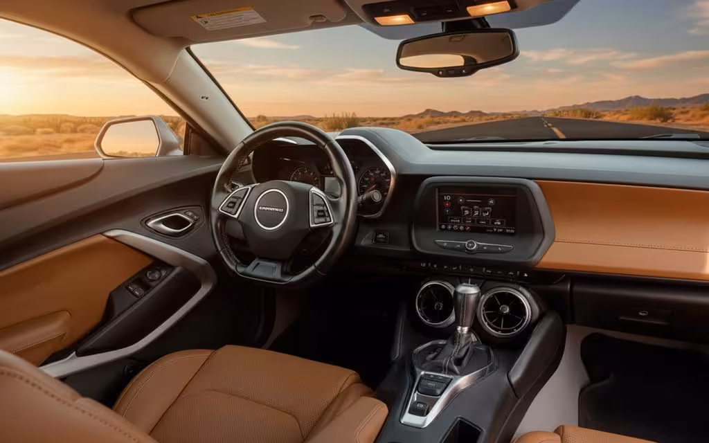 Chevrolet Camaro 2022 dashboard and infotainment – rental in Dubai