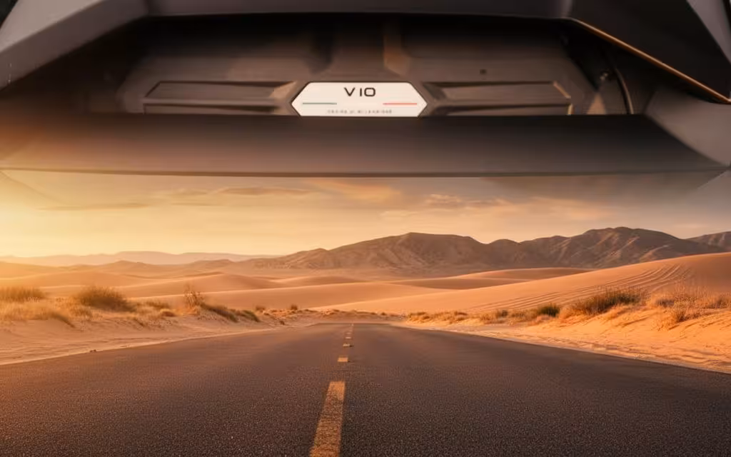 Lamborghini Huracan 2022 interior view showing trim – rental in Dubai