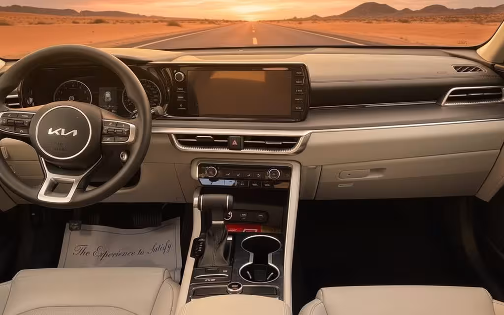 Kia K5 2022 dashboard and infotainment – rental in Dubai