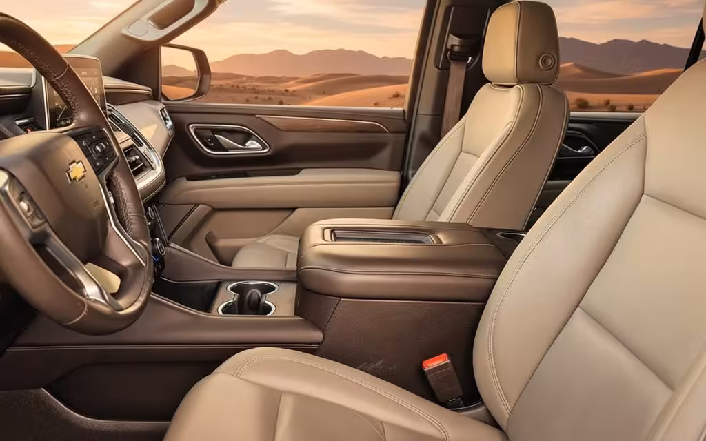 Chevrolet Tahoe 2021 leather seats and cabin – rental in Dubai