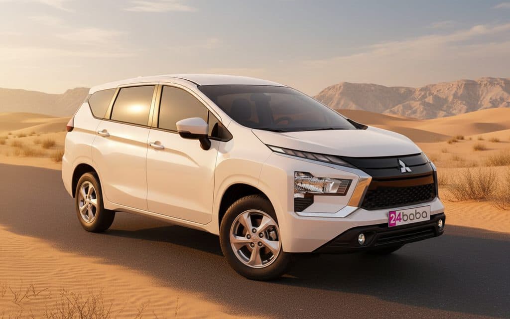 Mitsubishi Xpander 2024 White front view with headlights