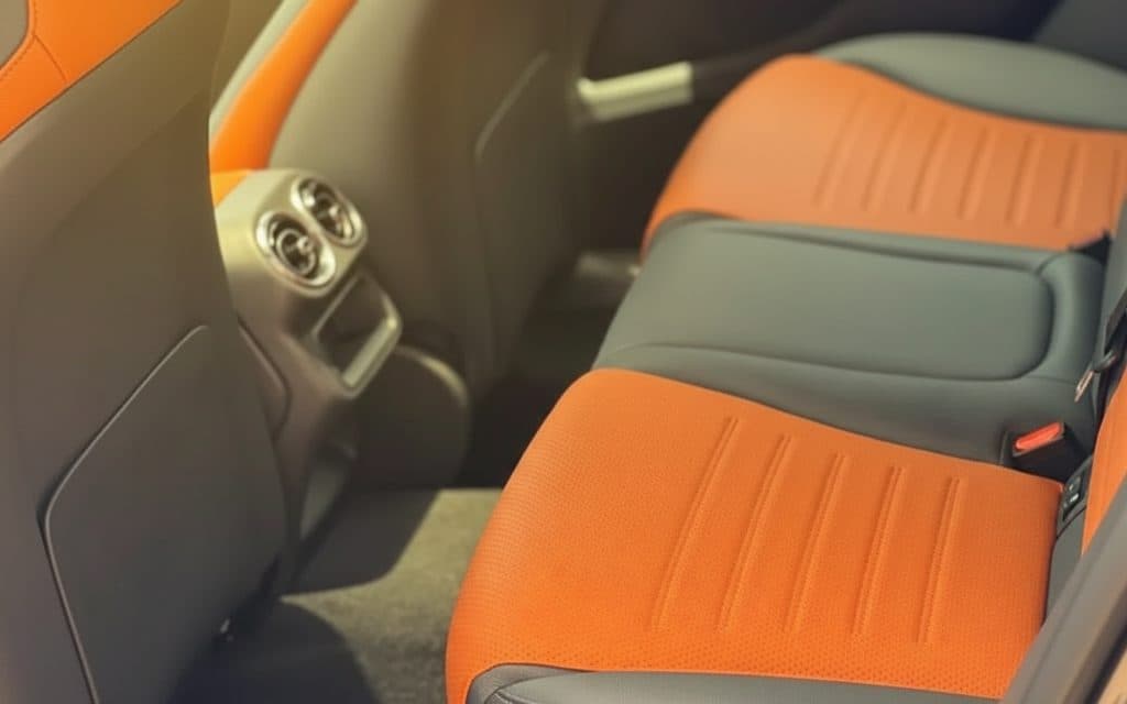 Mercedes Glc200 2025 leather seats and cabin