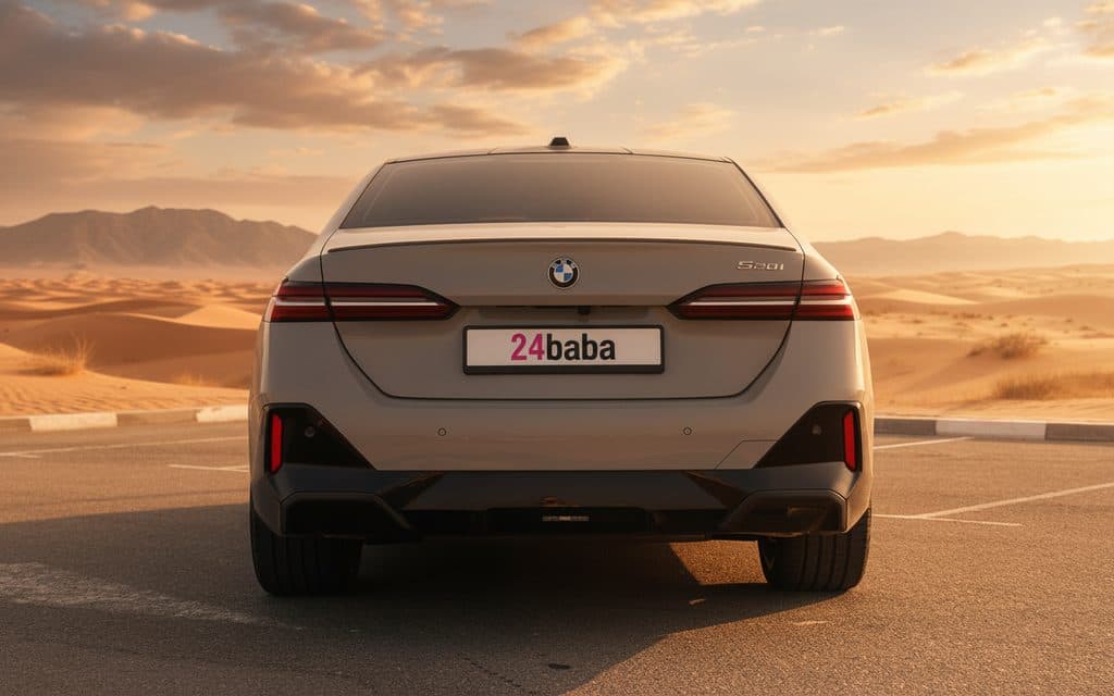 Bmw 520 2025 Grey rear view showing taillights