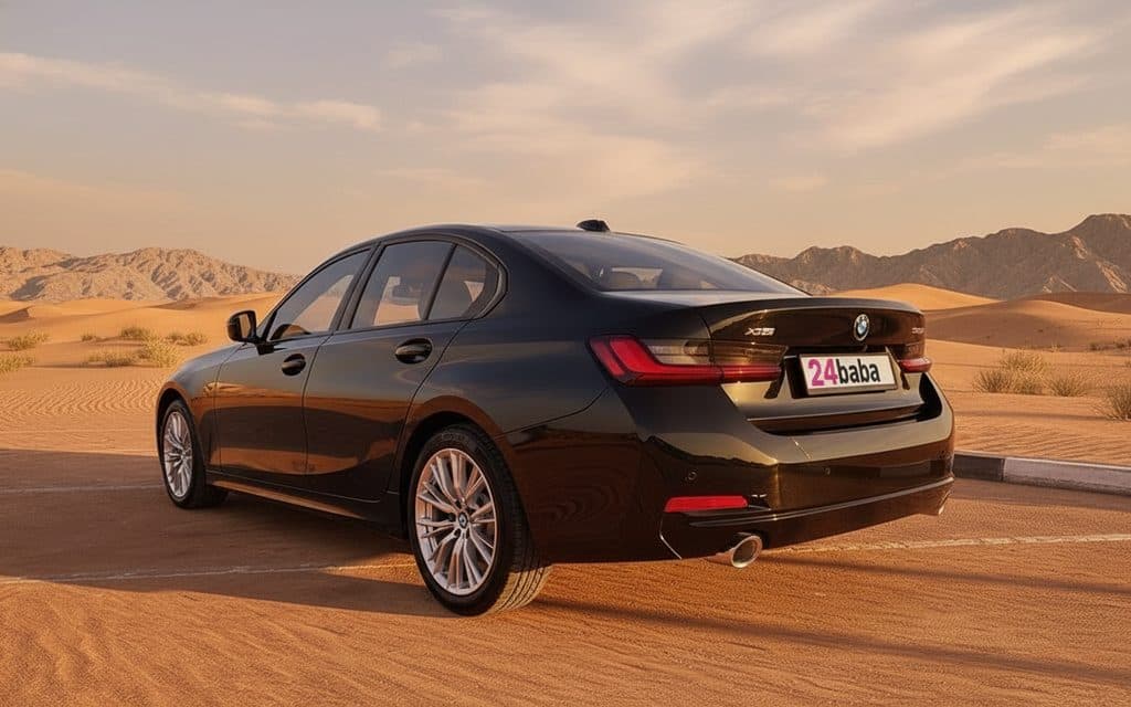 Bmw 330 2023 Black rear view showing taillights
