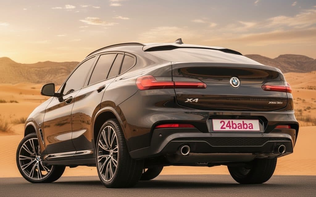 Bmw X4 2021 Black rear view showing taillights