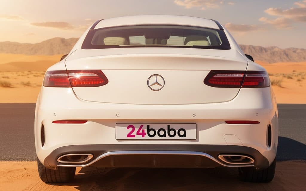 Mercedes E450 2021 White rear view showing taillights