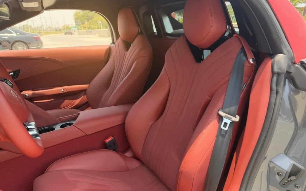 Mg Cyberster 2025 leather seats and cabin