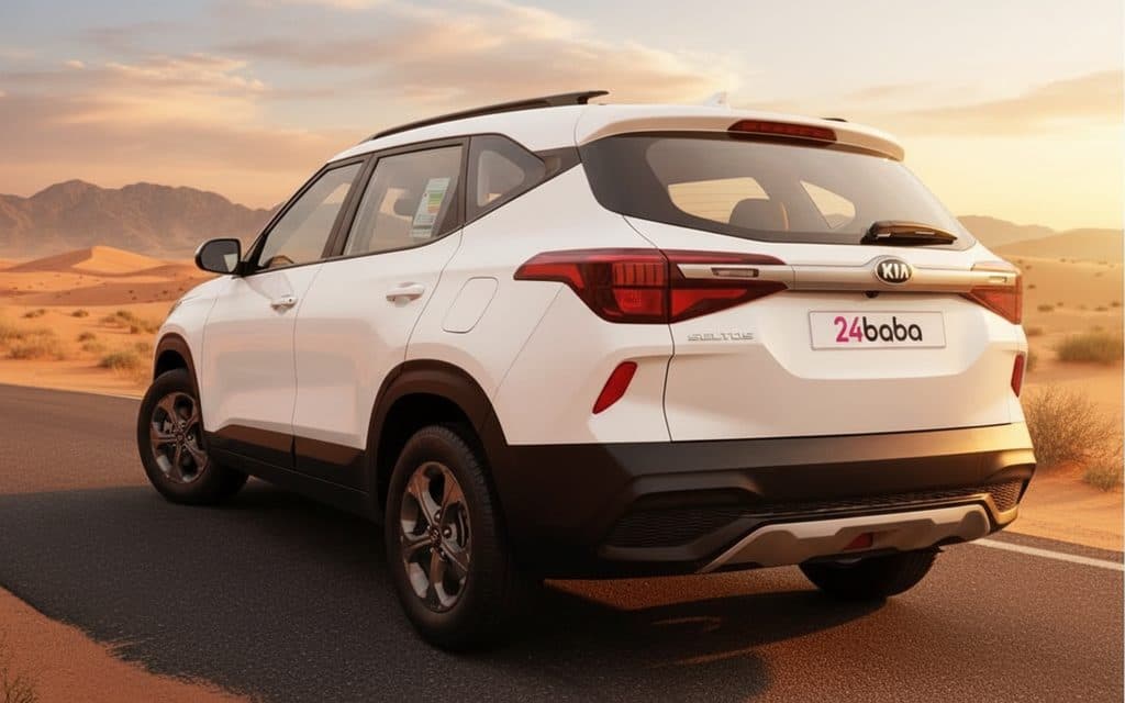 Kia Seltos 2023 White rear view showing taillights