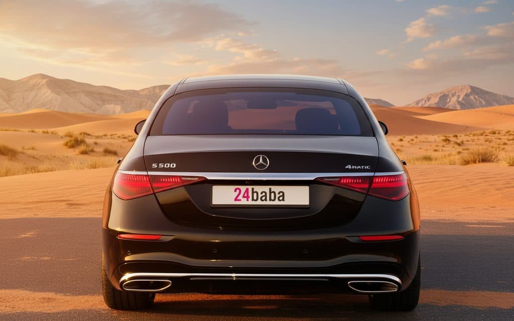 Mercedes S500 2021 Black rear view showing taillights