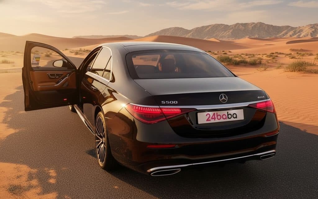 Mercedes S500 2021 Black rear view showing taillights