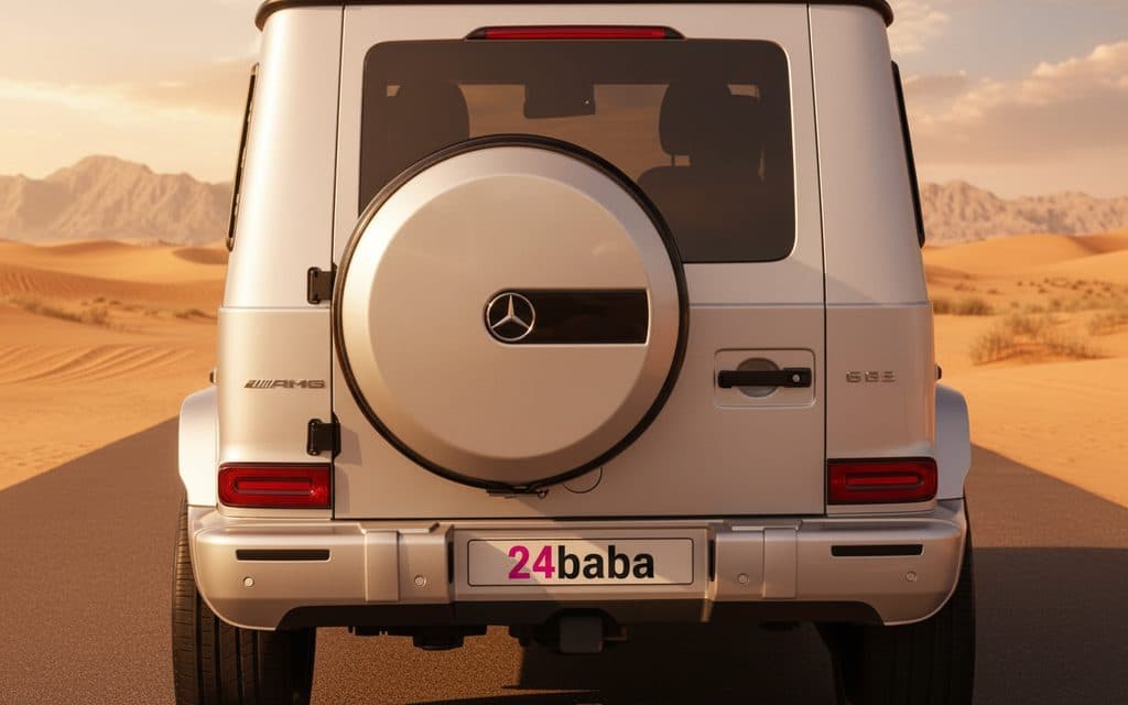 Mercedes G63 2022 Silver rear view showing taillights