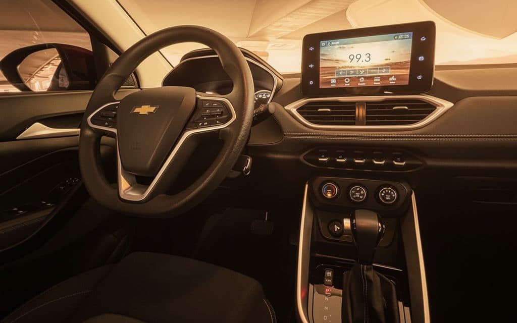 Chevrolet Captiva 2023 interior view showing trim
