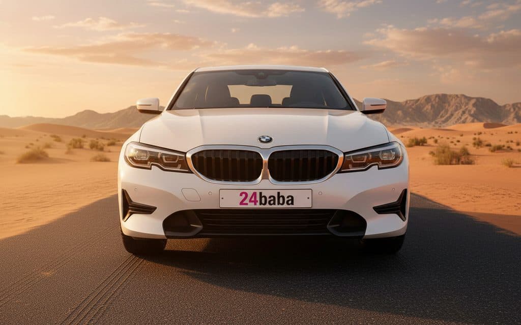 Bmw 330 2020 White front view with headlights