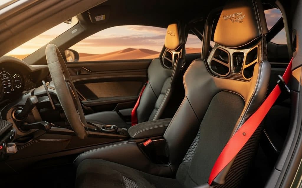 Porsche 911 2025 leather seats and cabin