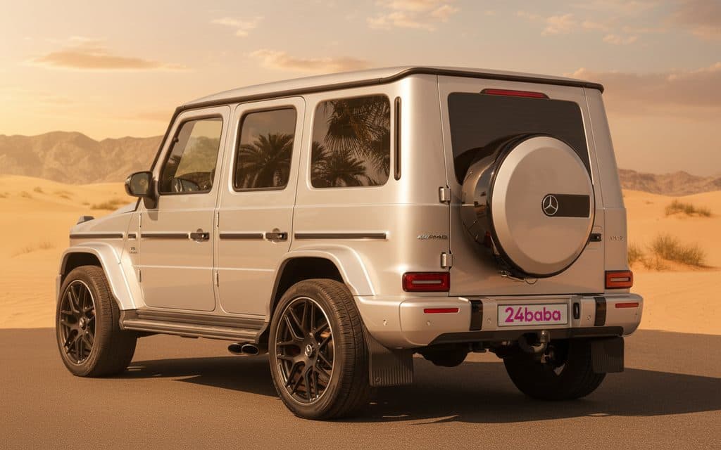 Mercedes G63 2022 Silver rear view showing taillights